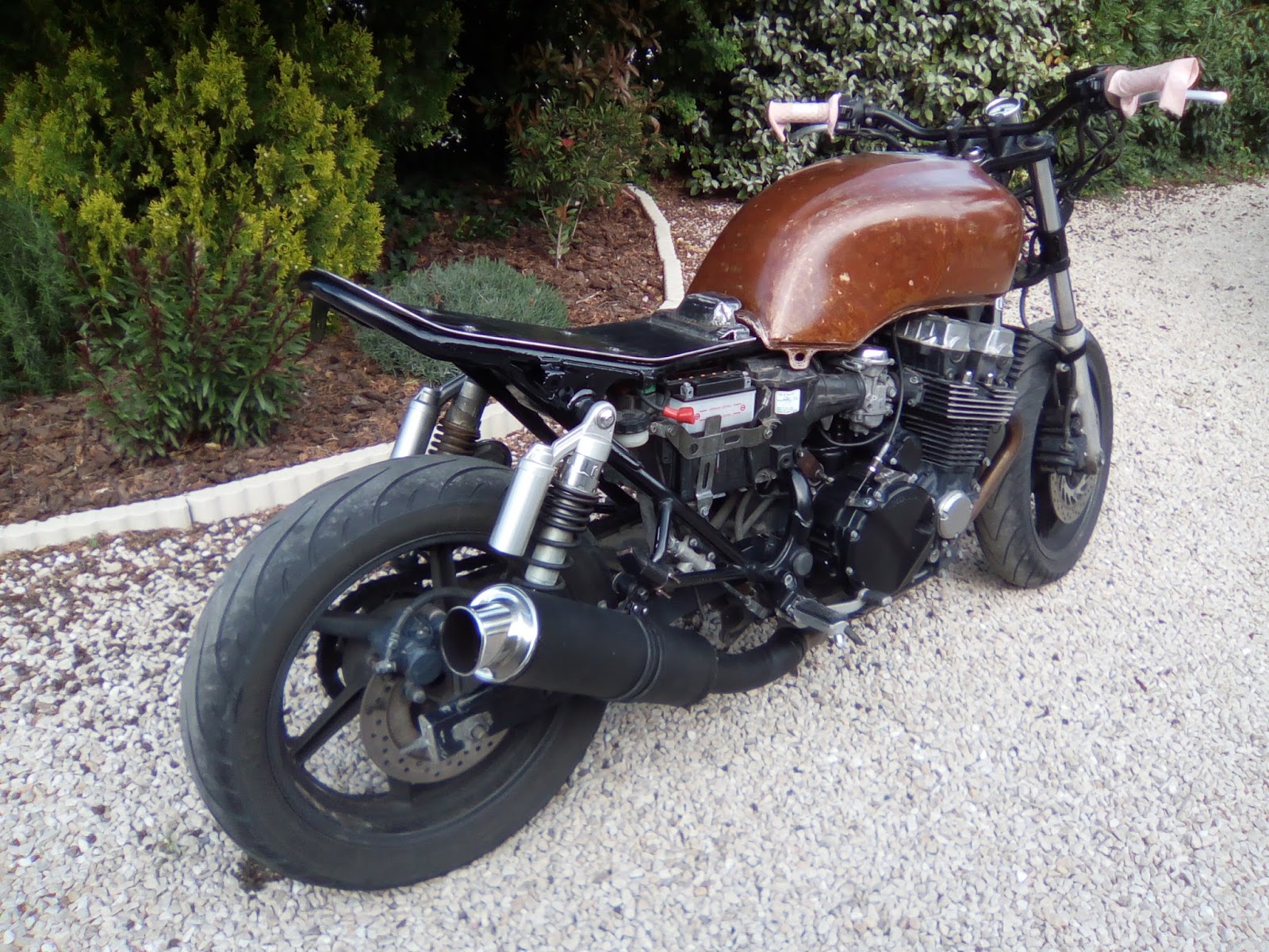 Finition Arriere Cafe Racer Finition Arriere Cafe Racer