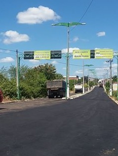 Uma das entrada de Ibaretama (vindo de Fortaleza)
