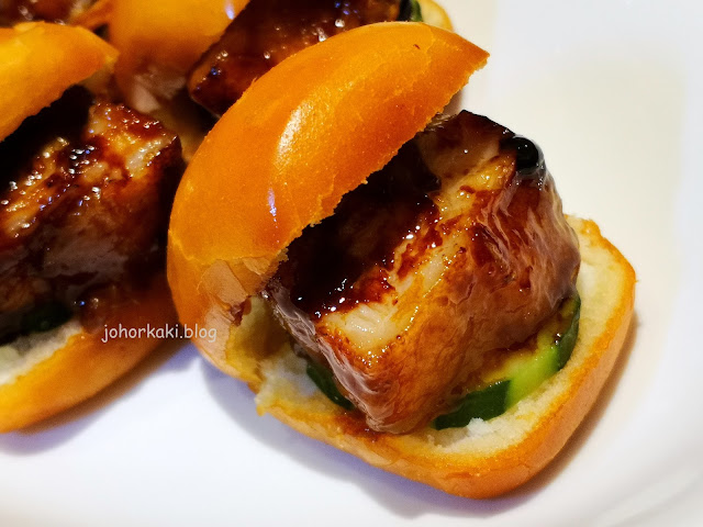 One Bowl Restaurant & Bar. The Sultan Hotel. Singapore One-Bowl-Restaurant-Sultan-Hotel-Singapore