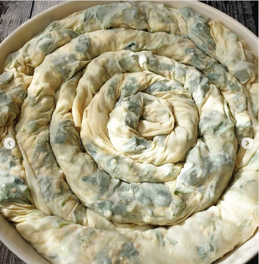 Elde Açma Ispanaklı Börek Pratik Tarifim