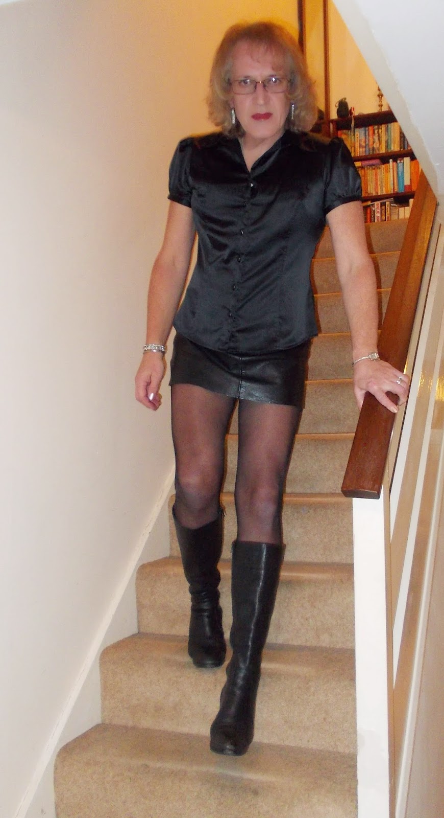 Paula's Place: Mini Skirts and High Heel Boots ~ revisited