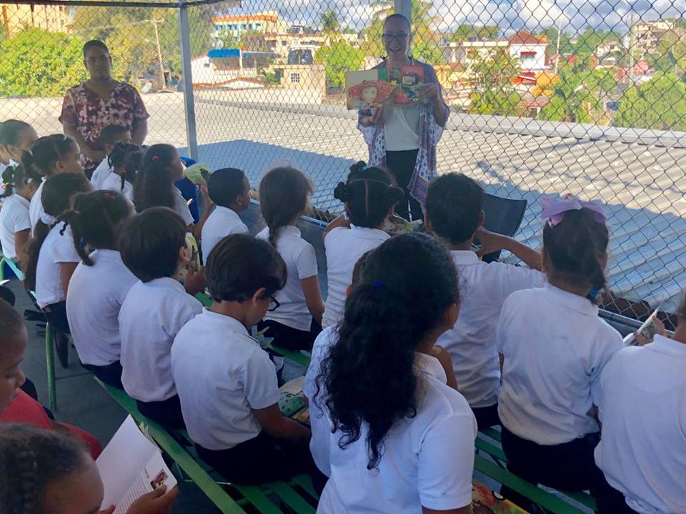 Ana ama el chocolate en el colegio Rueda Rueda