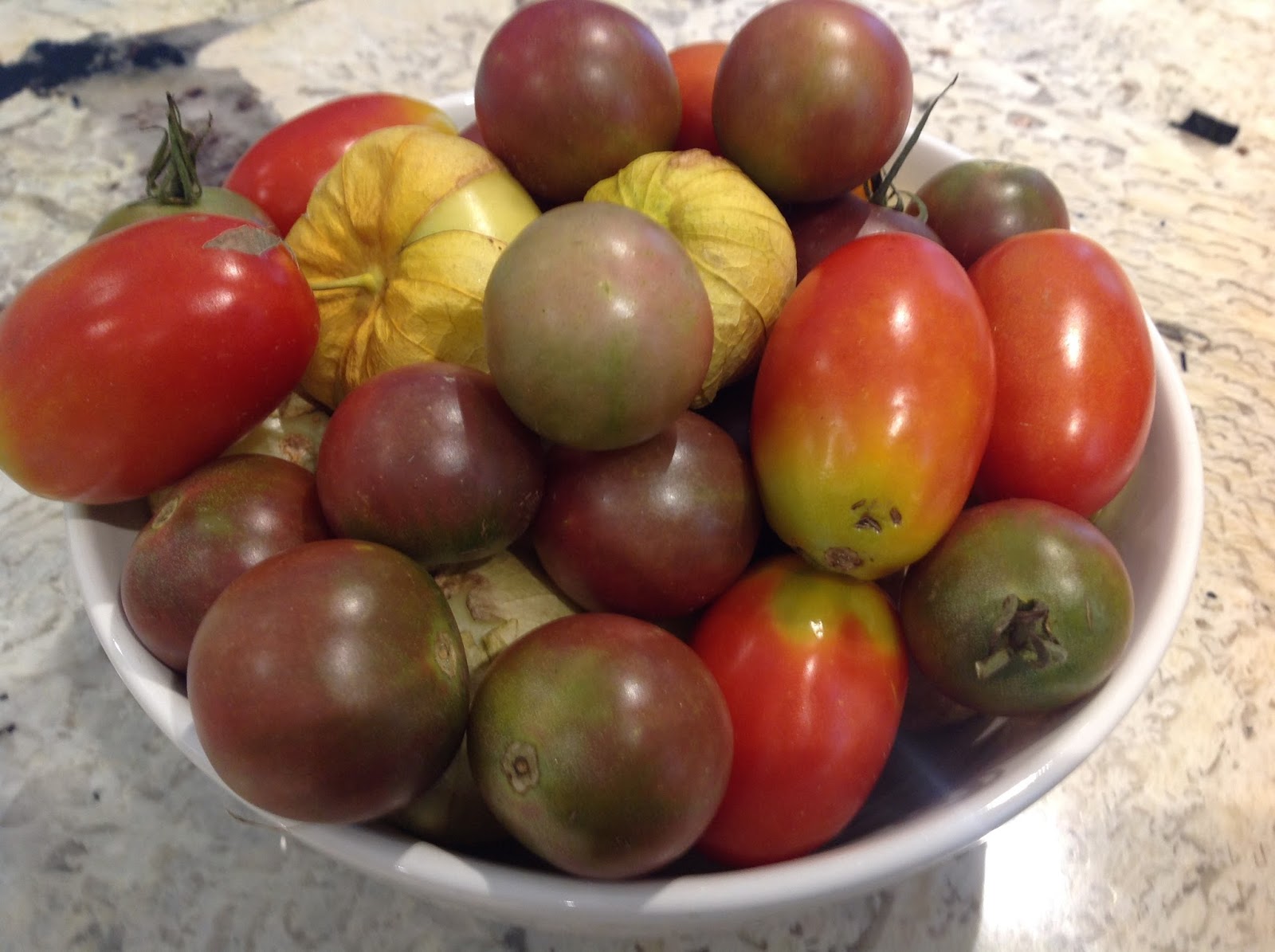 Gluten Free AZ Tomatillo Guacamole for a fabulous Party Dip