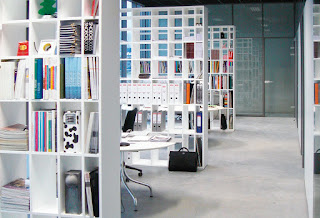 รับทำตู้หนังสือแบบวางทีวีได้ รับทำตู้หนังสือแบบวางทีวีได้