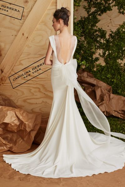 Bellos vestidos de novias | Colección con escote en la espalda Bellos vestidos de novias | Colección con escote en la espalda