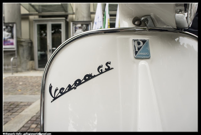 Vespa - photographic processing (324)