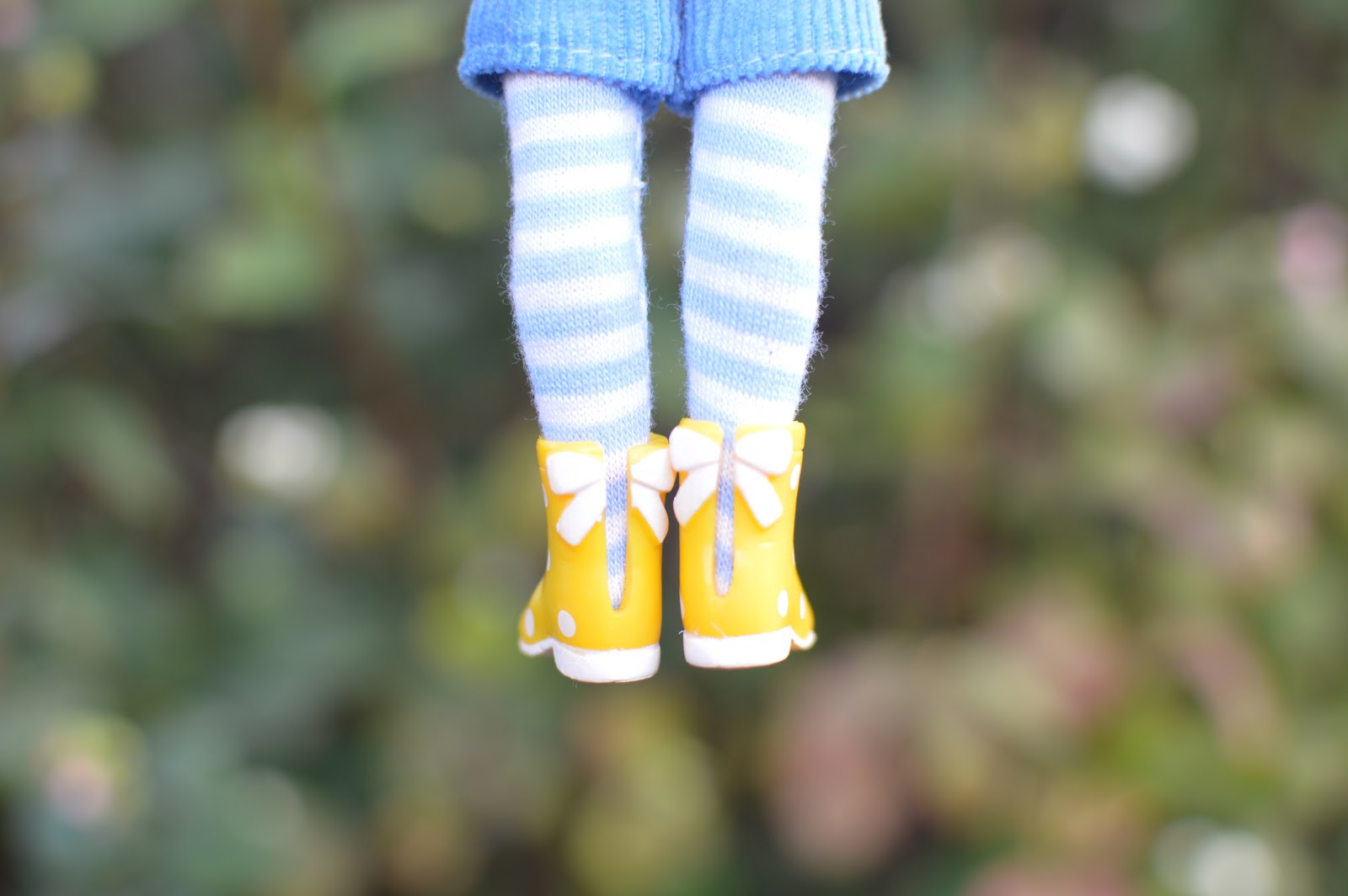 , School Days and Muddy Puddles / Lottie Dolls Review