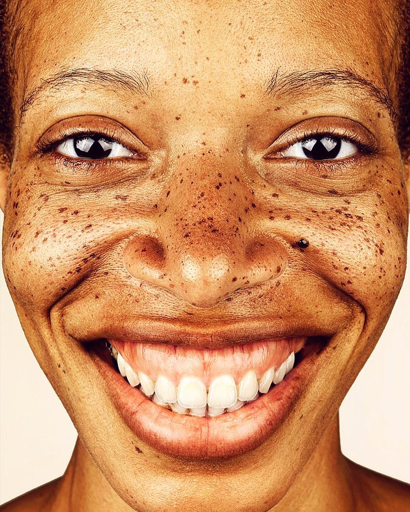 Не красивые и красивые девочки. Несколько некрасивый. Красивая и некрасивая девушка. Несколько некрасивый. Несколько некрасивый.