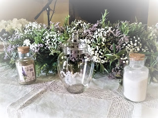 Ritual de las velas en una boda en el castillo de las Seguras, en Cáceres