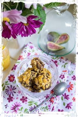 Mini balls aux amandes et aux corn flakes © Popote et Nature