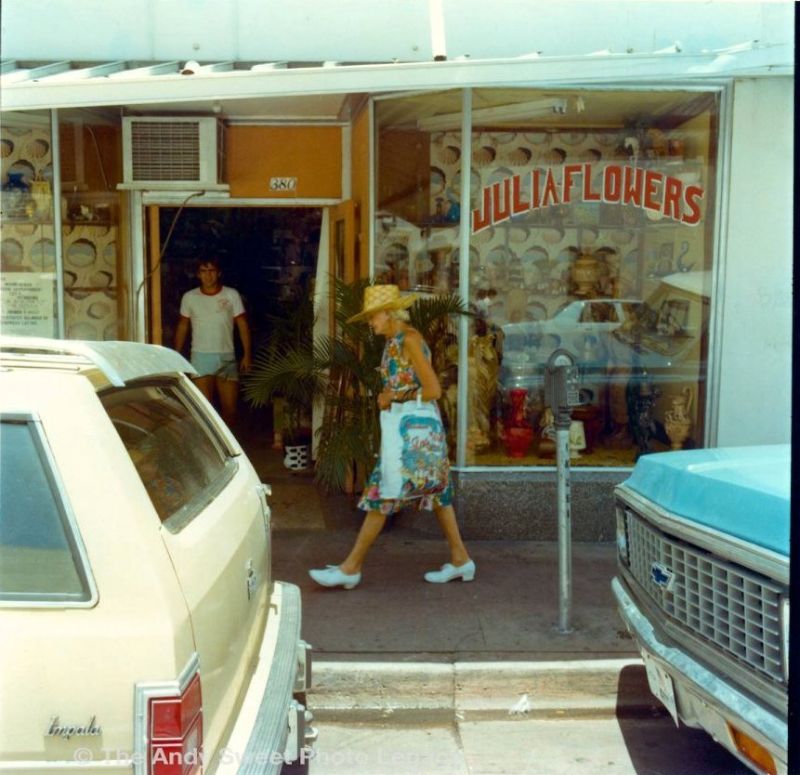 In the 1970s, Andy Sweet Photographed the Kitschy Vibrance of a 'Fading