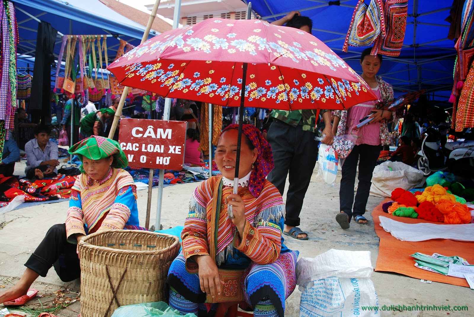 Balade au marché hebdomadaire Bac Ha - province de Lao Cai