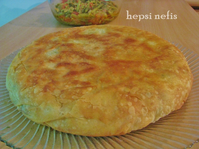 Peynirli Tava Böreği Tarifi