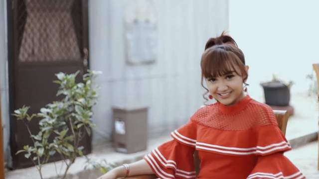 Lirik Lagu Haning Versi Bahasa Indonesia Jihan Audy Layarlirik