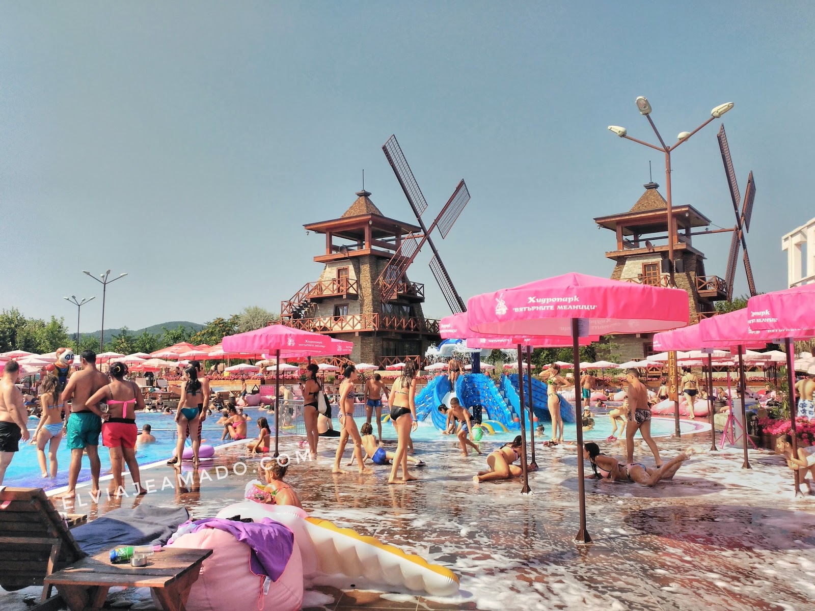 ¿Molinos en Bulgaria? El Parque Acuático de los Molinos de Viento