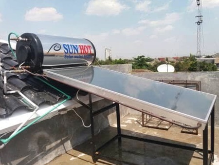 jual dan pasang water heater tenaga surya merk sun hot