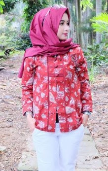 Pakaian batik casual hijab konsep santai Pakaian batik casual hijab konsep santai