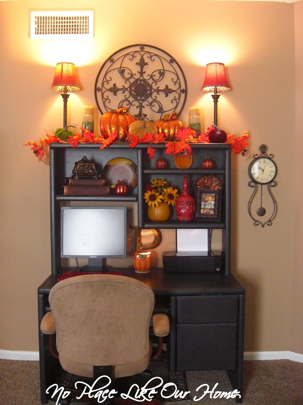 no-place-like-our-home-fall-decor