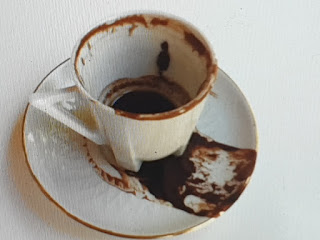 kahve falında hangi şekiller neyi işaret ediyor?