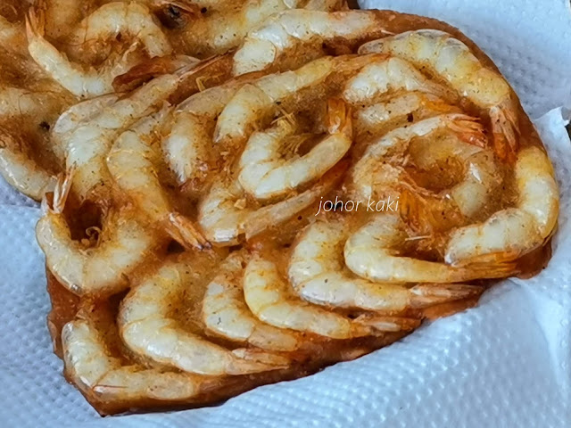Best Prawn Crackers (Cucur Udang) in JB Series 2. Home Based in Johor Jaya 住家手工式 炸虾饼 Best Prawn Crackers (Cucur Udang) in JB Series 2. Home Based in Johor Jaya 住家手工式 炸虾饼