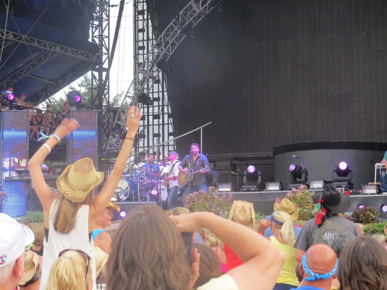 THE ROCKIN' OLD MAN Day 3 at Country Thunder in Twin Lakes Wisconsin