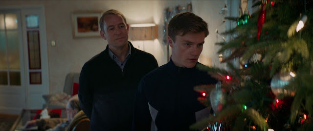 Await Further Instructions imagenes hd