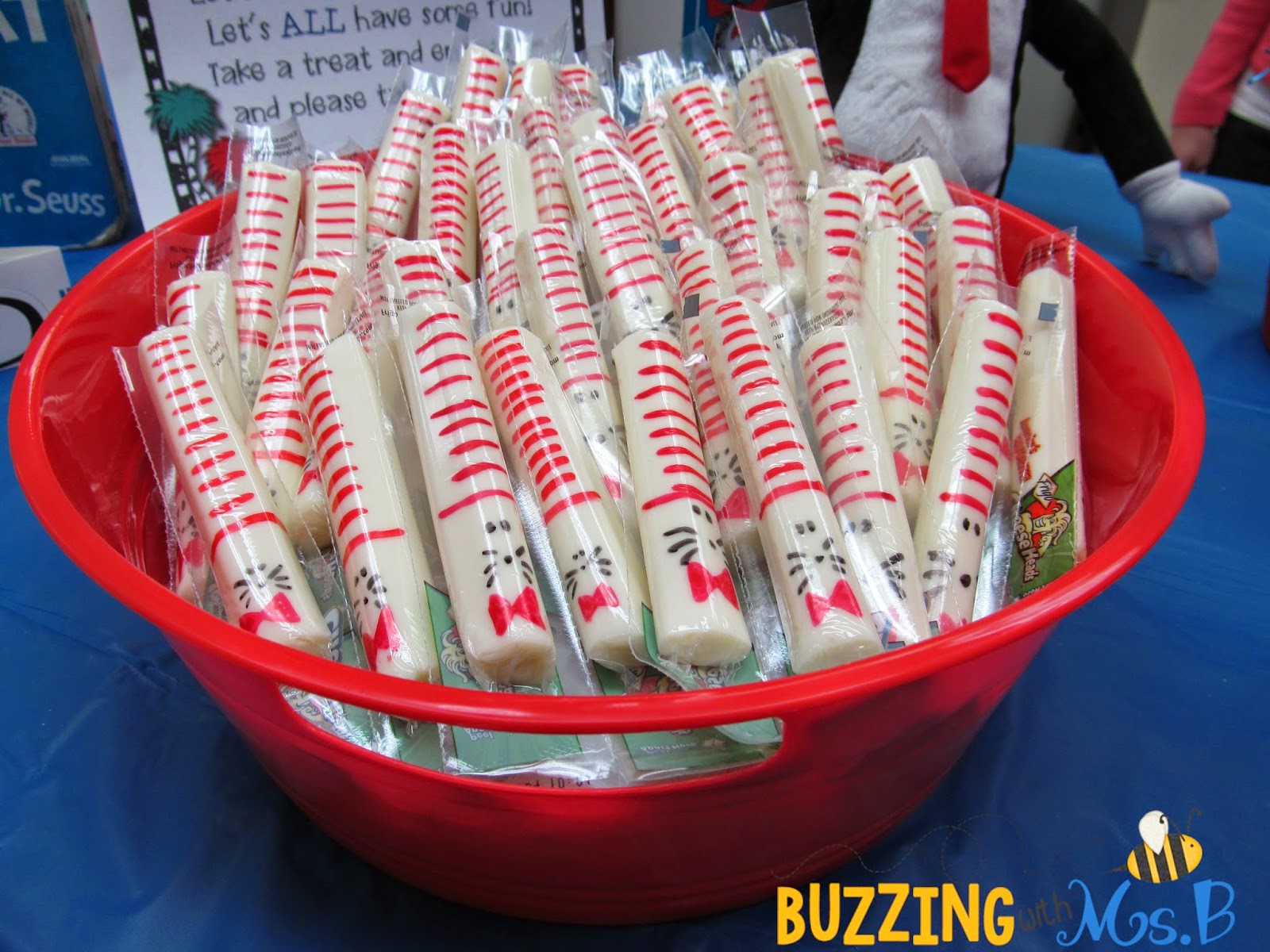 http://buzzingwithmsb.blogspot.com/2015/02/seuss-snacks-read-across-america-snacks.html