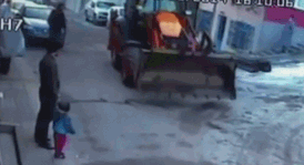 13 Bukti Heroik Ini Memang Tidak Berlebihan Jika Kita Sebut Ayah Adalah Pahlawan