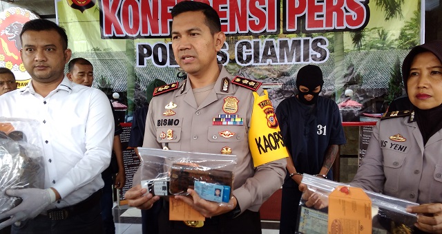 Polres Ciamis Ungkap Kasus Mayat Terkubur di Pasir Pantai Pangandaran