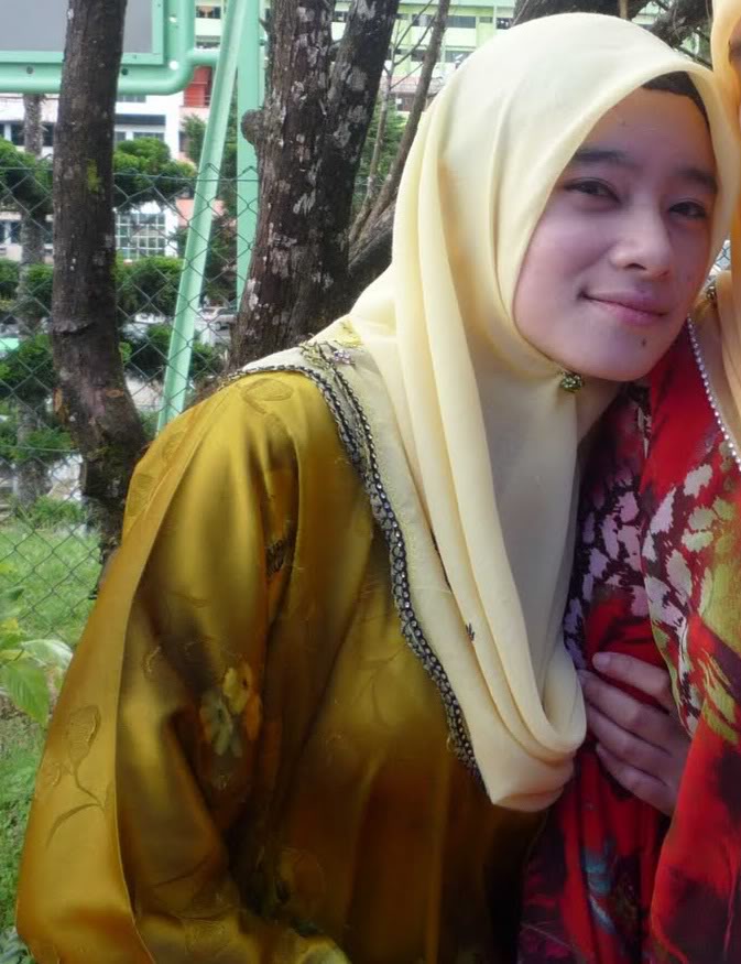 Malaysian Baju Kurung 244 by Addi | Malaysian Baju Kurung