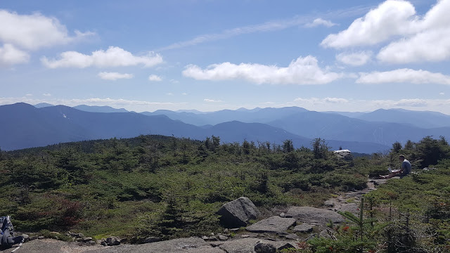 Vue à partir du sentier pour les monts Kinsman et Cannon