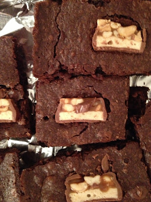 snickers-brownies, brownies-with-snickers