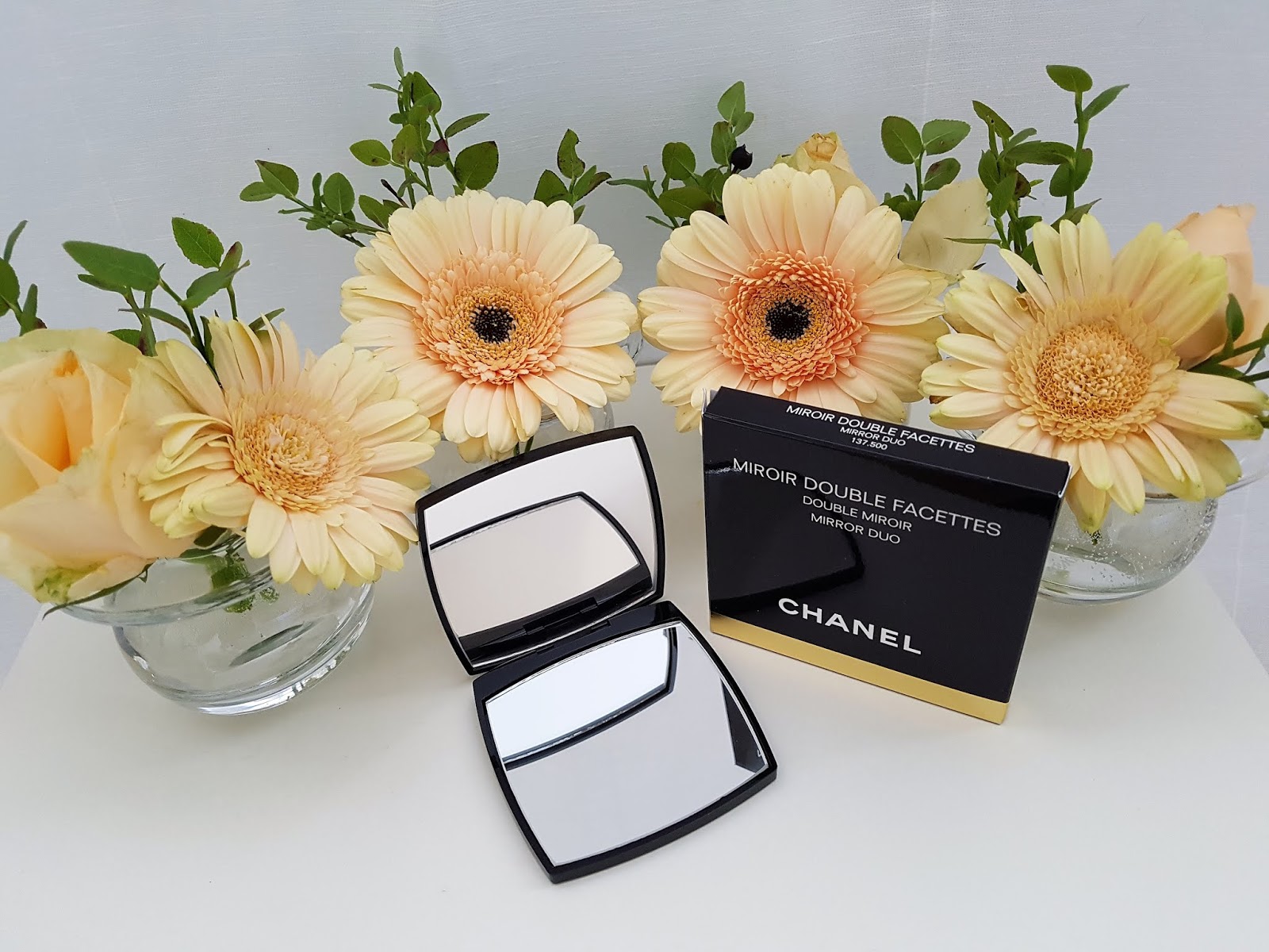 CHANEL, Makeup, Chanel Limited Edition Mirror Duo 47 Incendiaire