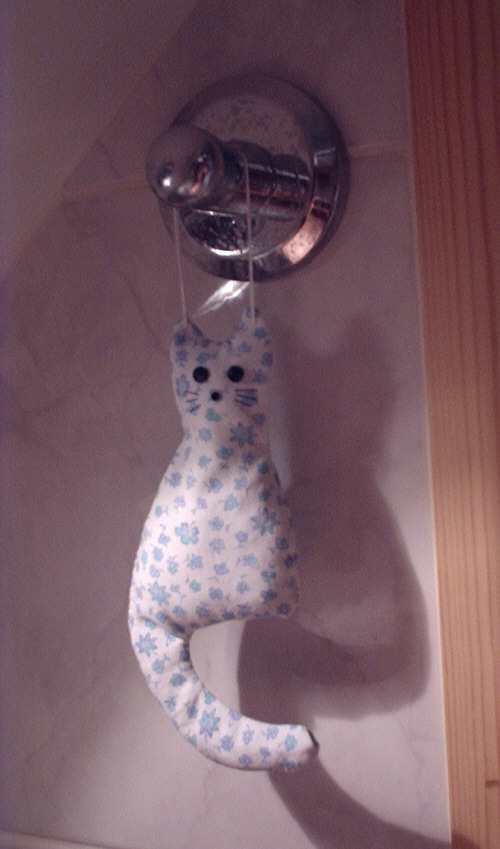 Sussexmouse Crafts Recycling and Tips My mini fabric cat or kitten Air