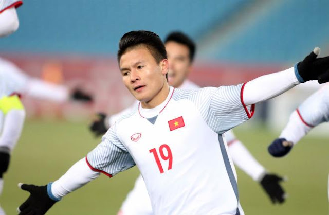Vinh dự: “Siêu nhân” Quang Hải & Đức Huy lọt Top 5 sao sáng nhất khu vực 1 Vinh dự: “Siêu nhân” Quang Hải & Đức Huy lọt Top 5 sao sáng nhất khu vực 1
