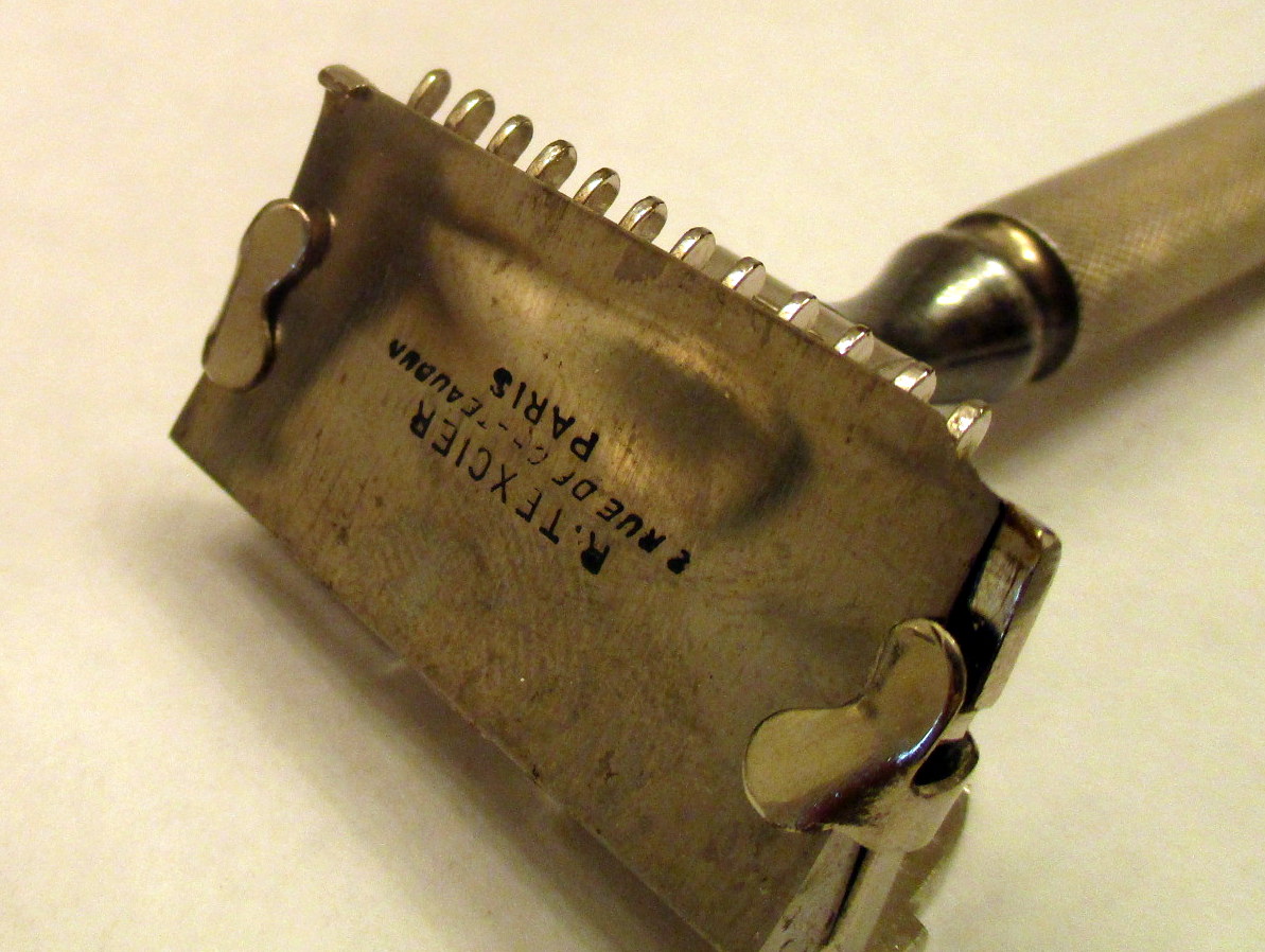 Jayaruh Shaving L'Essor Lather Catcher Safety Razor (France)