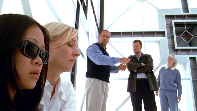 Куб фильм 2002. Куб 2 дата выхода. Гиперкуб 2002. Куб 2 фильм. Куб 2 гиперкуб.