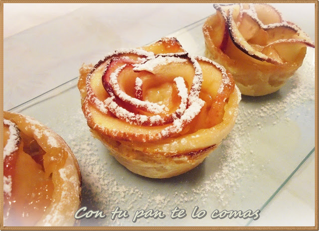 Rosas de hojaldre y manzana