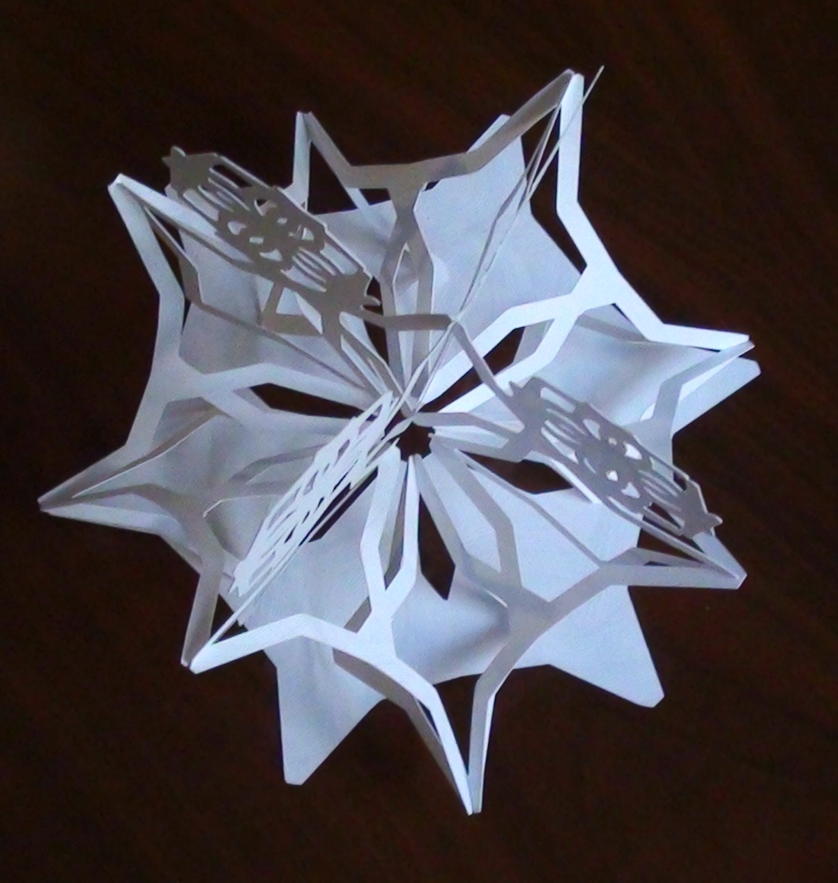 Cutting Edge Craft Playing with Sliceforms