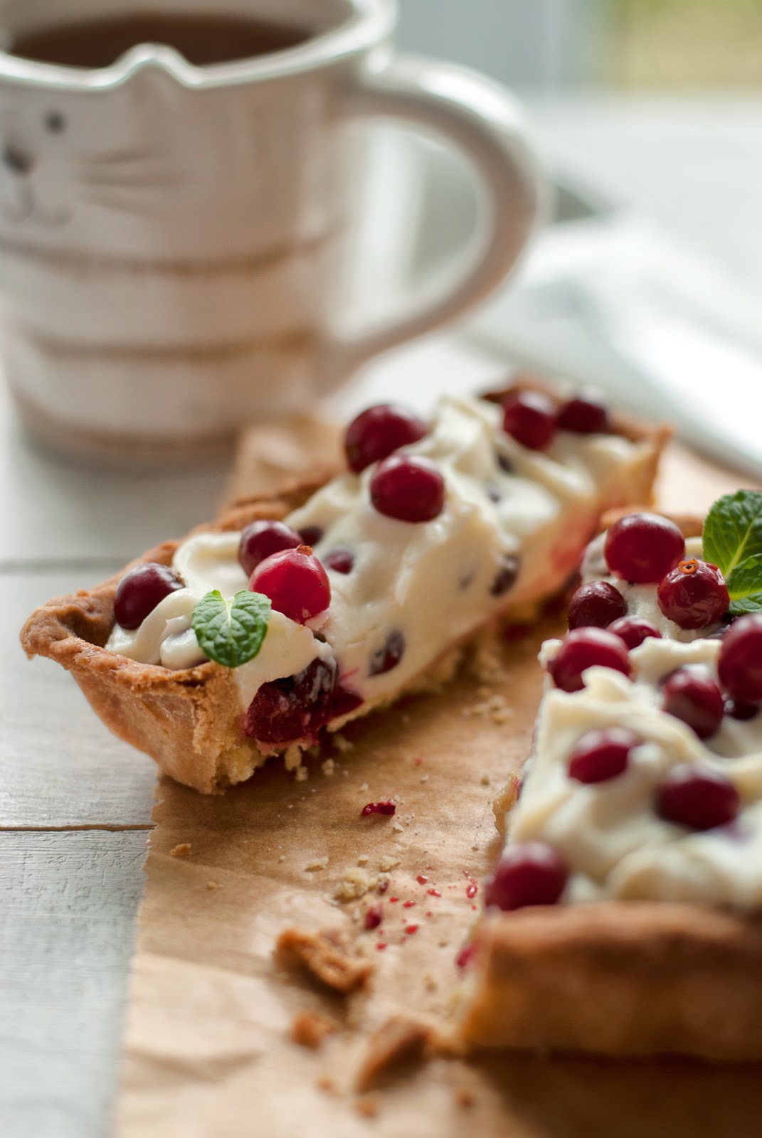 Tarta z mascarpone i świeżą żurawiną