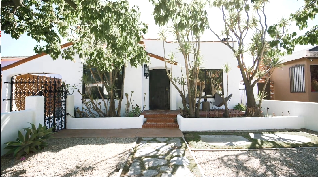20 Photos vs. 3422 Hollydale Dr, Los Angeles Interior Design Luxury Home Tour