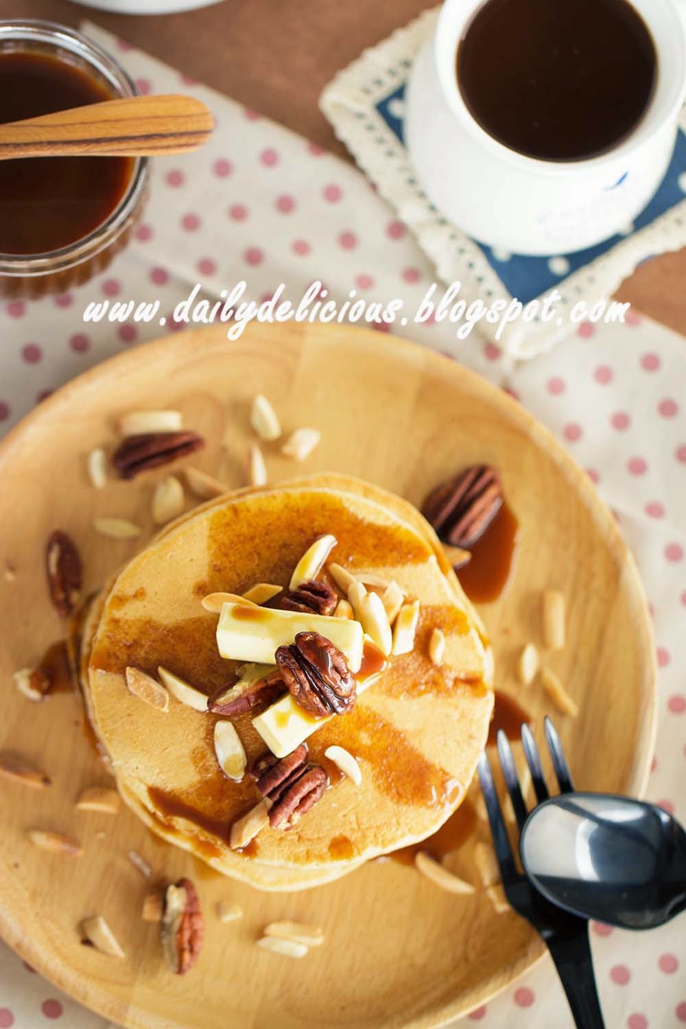 dailydelicious thai: Thick brown sugar pancake with Butterscotch toffee ...
