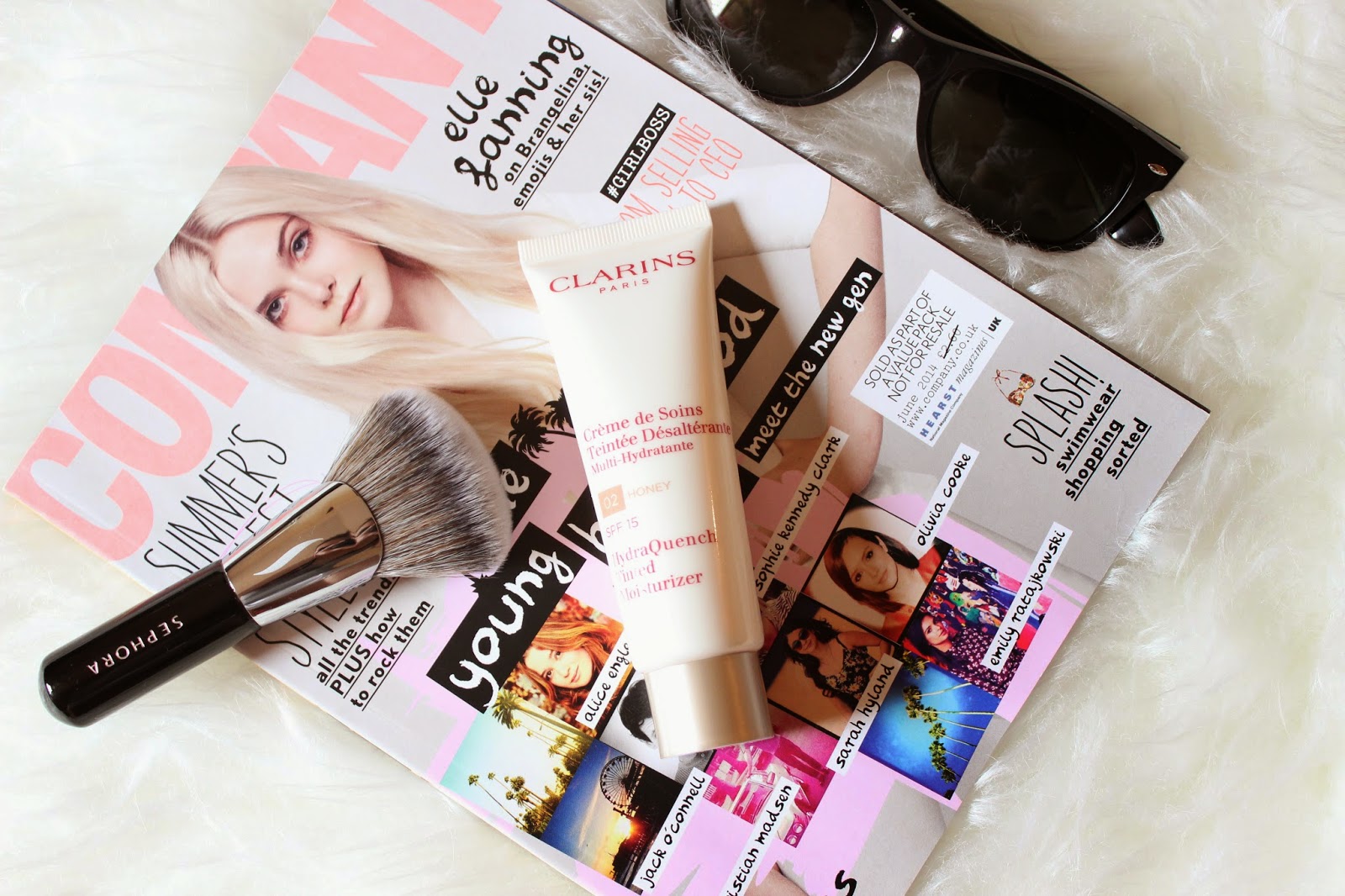 The Sunday Memo CLARiNS HYDRAQUENCH TiNTED MOiSTURiSER