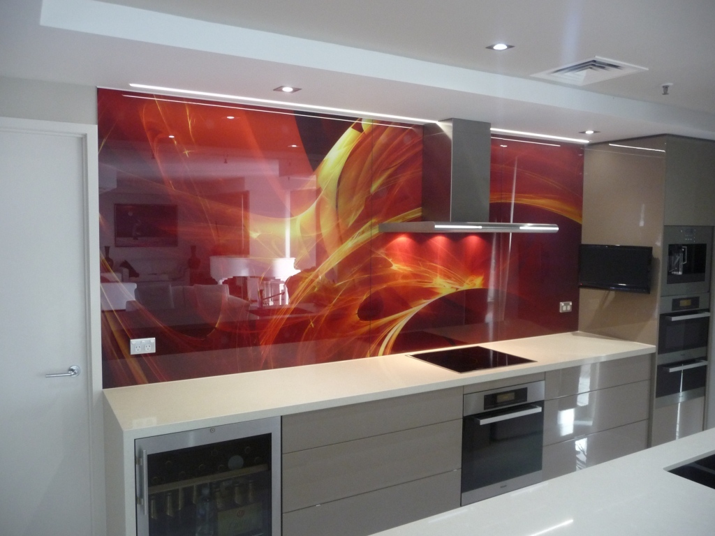 Tổng hợp những mẫu vách bếp kính cường lực in tranh 3D đẹp hết ý Tổng hợp những mẫu vách bếp kính cường lực in tranh 3D đẹp hết ý