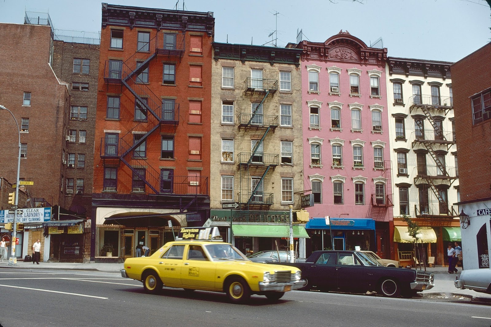 Wonderful Vintage Photographs of New York City's Street Scenes in 1979