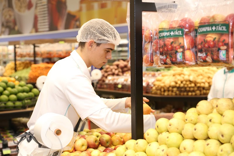 Rede Covabra de Supermercados chega a Vinhedo/SP Rede Covabra de Supermercados chega a Vinhedo/SP