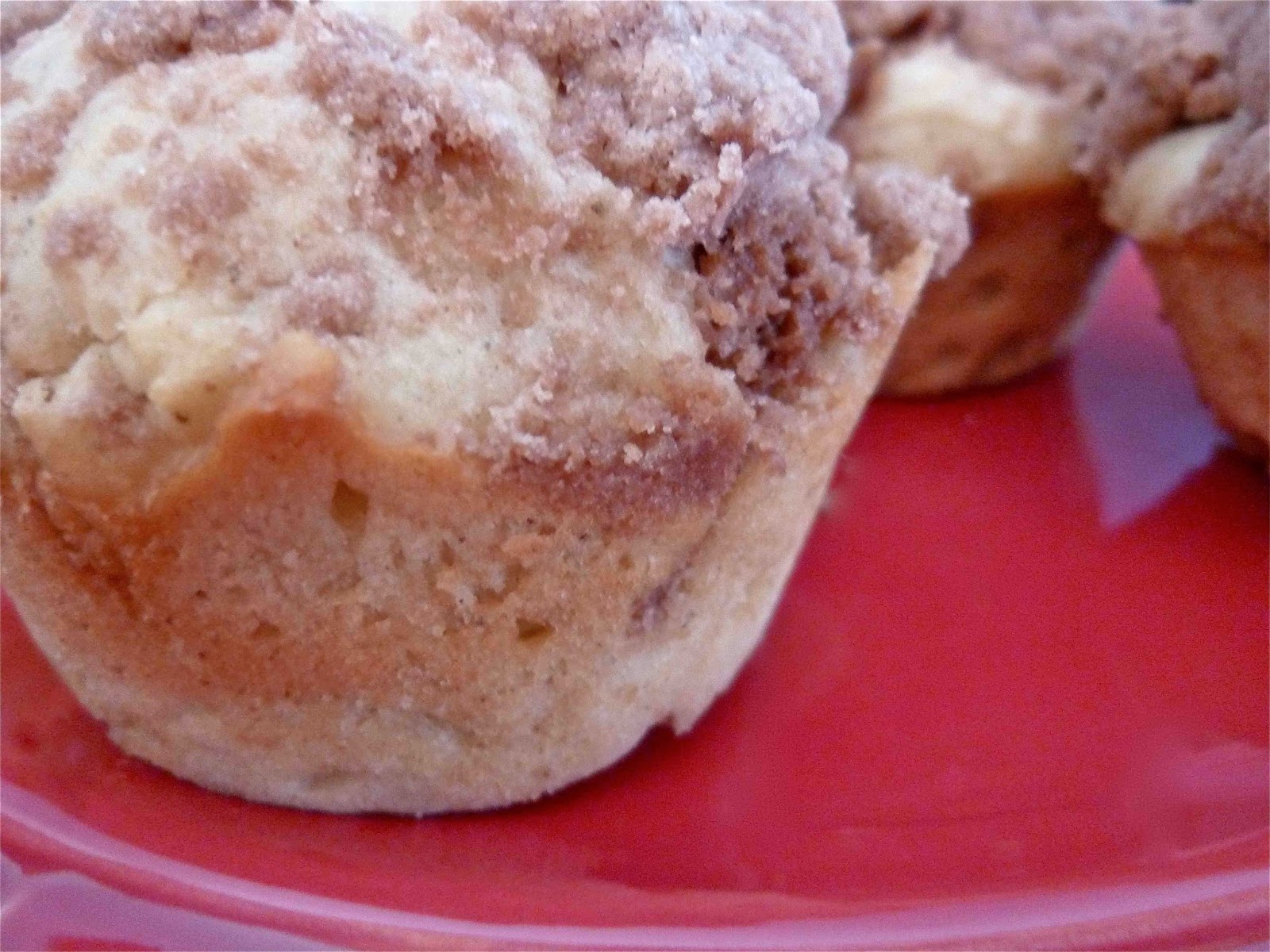 Butter Rum Muffins with hot Cocoa Streusel – Diary of a Mad Hausfrau