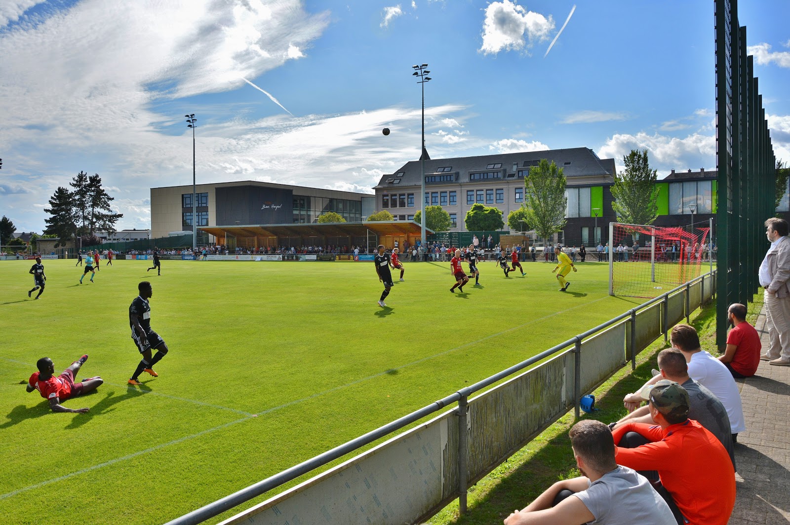 Extreme Football Tourism LUXEMBOURG FC Una Strassen
