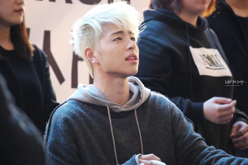 아이콘에서 의외로 덕후몰이 하는 멤버 | 인스티즈