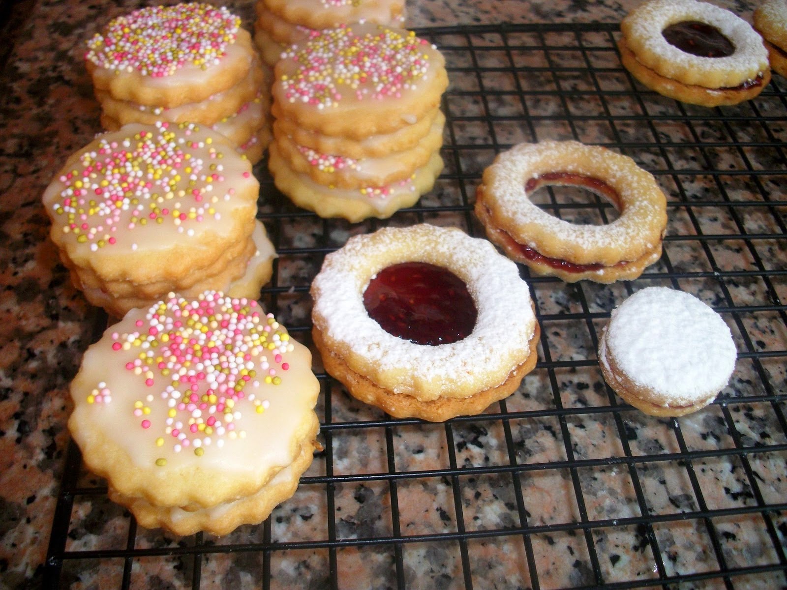 My favourite sablés biscuits 1 dough, many designs Fleur d'oranger